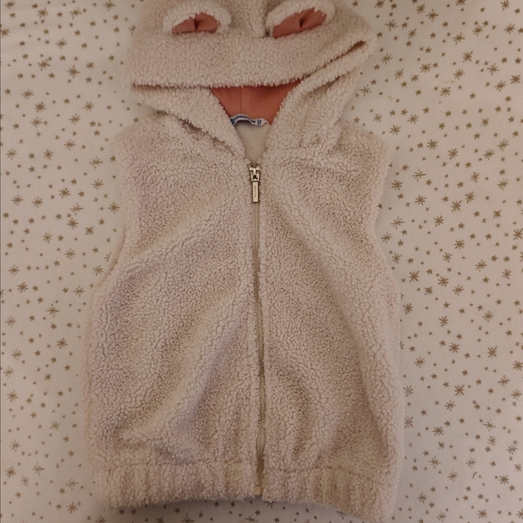 3/30 Mayoral Hooded Fur Vest - Picture 3 of 16